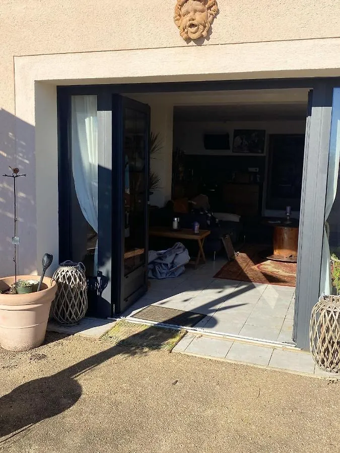 Appartement De 2 Chambres Avec Vue Sur La Ville Piscine Partagee Et Jardin Clos A Gaillac Frankreich
